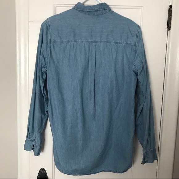 Eddie Bauer size M denim long sleeve shirt - Picture 6 of 14